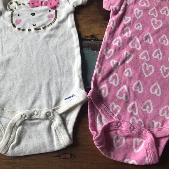 Gerbere Bundle of 3 Onesies Baby Size 6-9 M - Picture 7 of 11